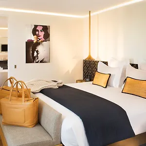 ***** Hotel Marignan Champs-elysées Francia